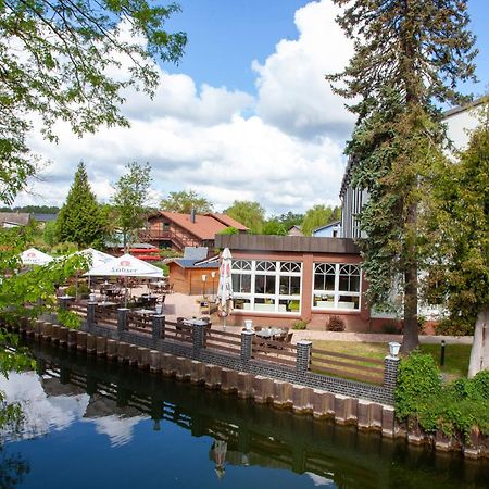 Seehotel Zum Loewen Strasen ภายนอก รูปภาพ