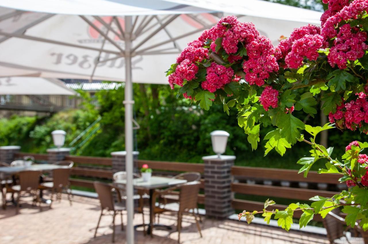 Seehotel Zum Loewen Strasen ภายนอก รูปภาพ